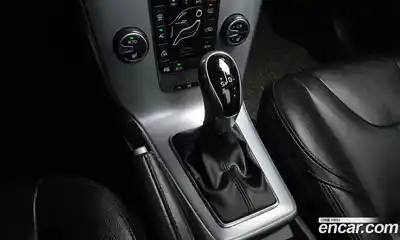 Volvo V40 2018 2.0 гидро в Москве № 190779, миниатюра 9
