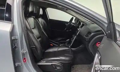 Volvo V40 2018 2.0 гидро в Москве № 190779, миниатюра 10