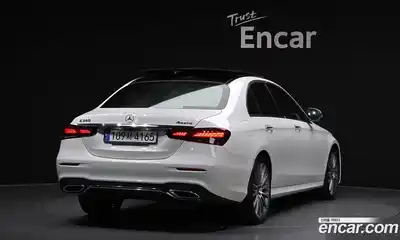 Mercedes-Benz E-Class 2022 2.0 гидро, миниатюра 2