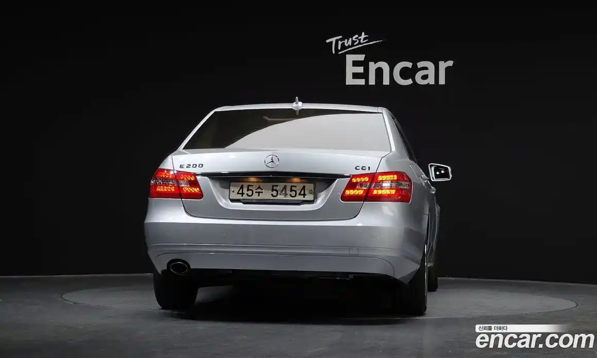 Mercedes-Benz E-Class 2011 1.8 гидро в Москве № 195089, фото 4