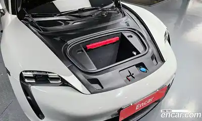 Porsche Taycan 2023 0.1 гидро в Москве № 197261, миниатюра 6