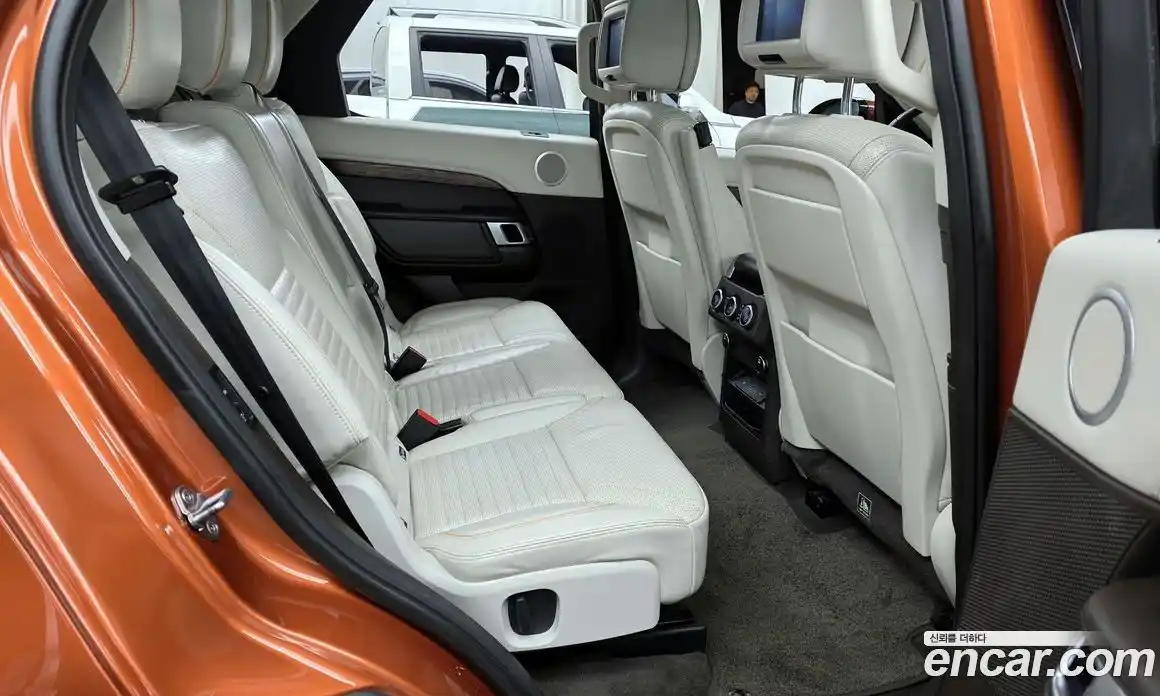 Land Rover Discovery 2017 3.0 гидро в Москве № 198239, фото 12