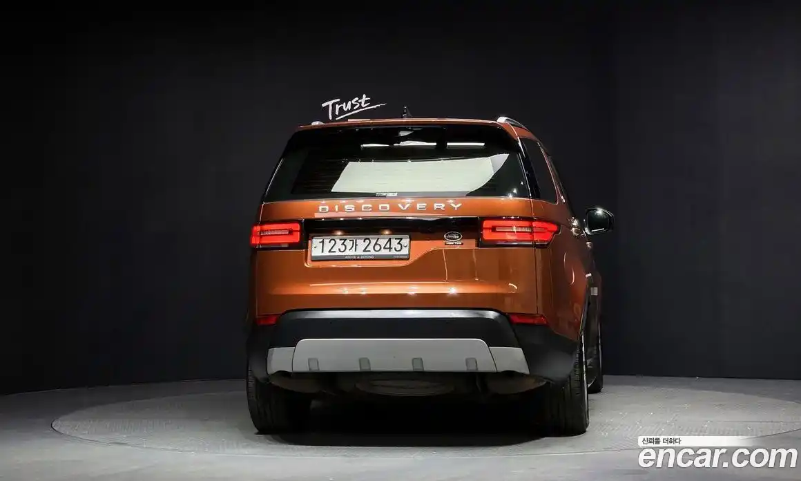 Land Rover Discovery 2017 3.0 гидро в Москве № 198239, фото 4