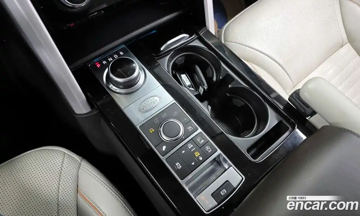 Land Rover Discovery 2017 3.0 гидро в Москве № 198239, фото 9