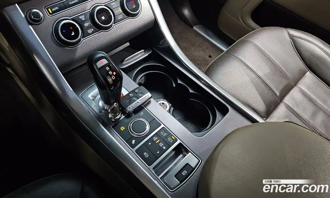 Land Rover Range-Rover Sport 2016 3.0 гидро в Москве № 198249, фото 9