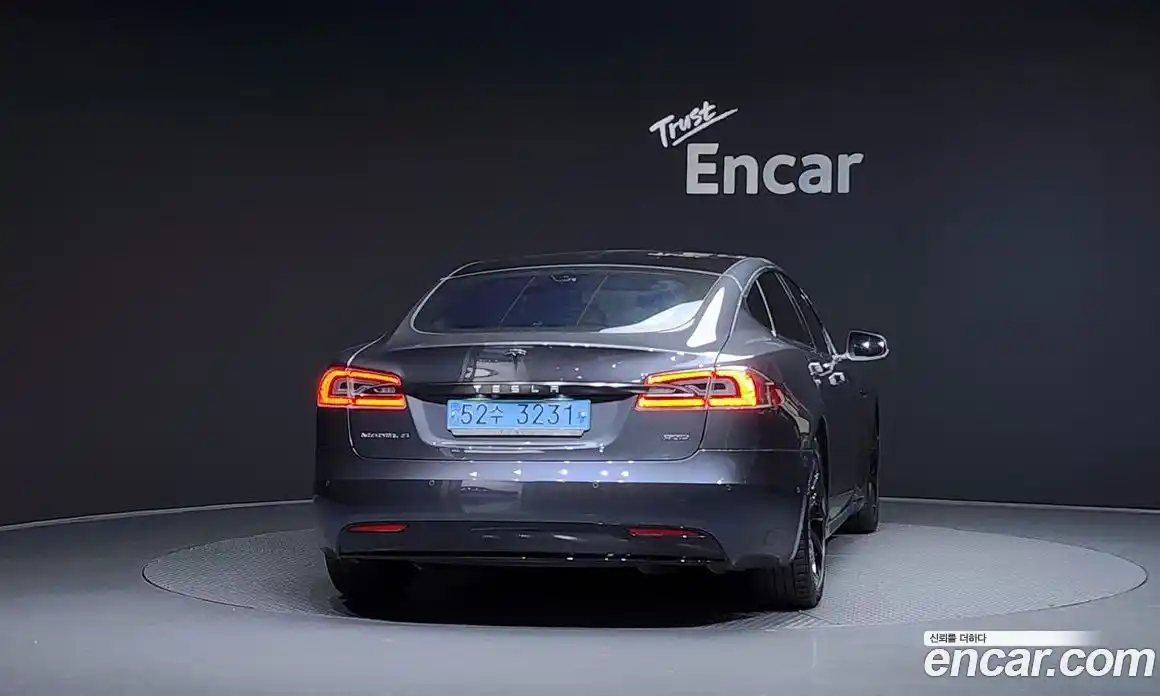 Tesla Model S 2017 0.3 гидро в Москве № 198628, фото 4