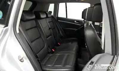 Volkswagen Tiguan 2014 2.0 гидро в Москве № 199165, миниатюра 12