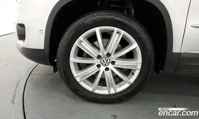 Volkswagen Tiguan 2014 2.0 гидро в Москве № 199165, миниатюра 5