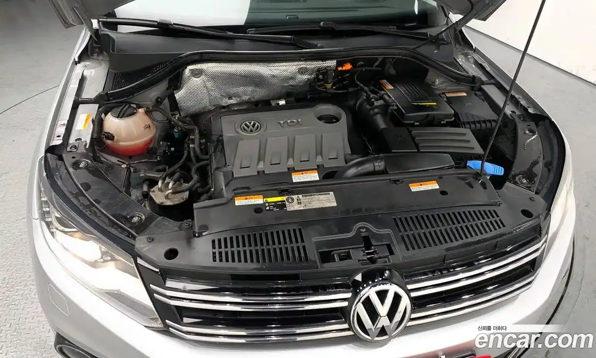 Volkswagen Tiguan 2014 2.0 гидро в Москве № 199165, фото 6