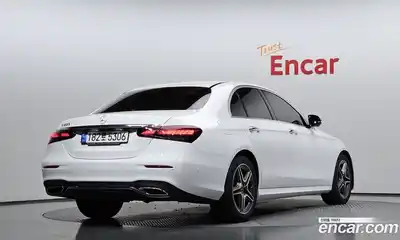 Mercedes-Benz E-Class 2022 2.0 гидро, миниатюра 2