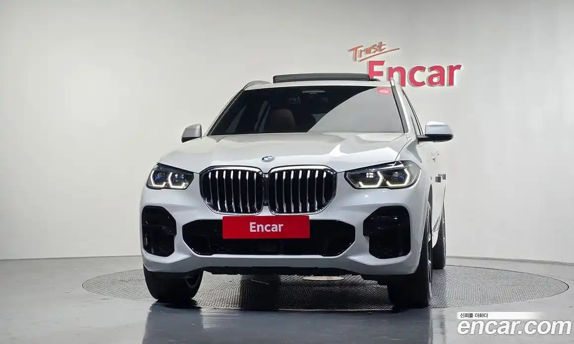 BMW X5 2023 3.0 гидро в Москве № 211317, фото 3