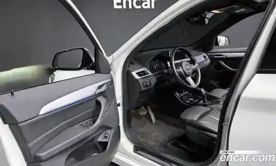 BMW X1 2022 2.0 гидро в Москве № 211658, миниатюра 10