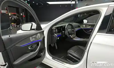Mercedes-Benz E-Class 2022 2.0 гидро, миниатюра 10