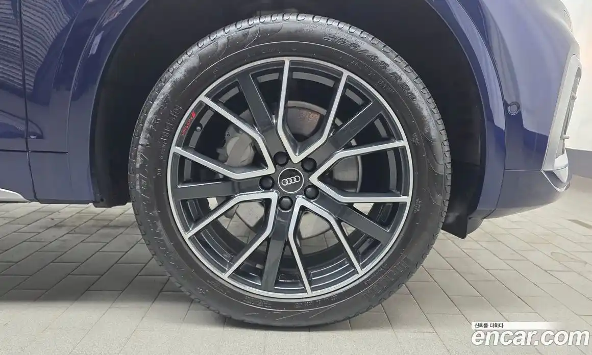 Audi Q5 2022 2.0 гидро в Москве № 212337, фото 5