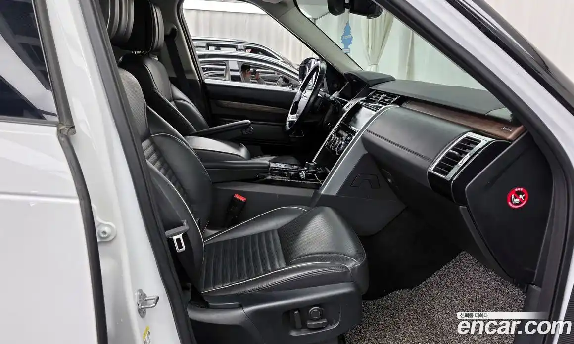 Land Rover Discovery 2018 3.0 гидро в Москве № 213815, фото 11