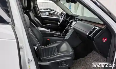 Land Rover Discovery 2018 3.0 гидро в Москве № 213815, миниатюра 11
