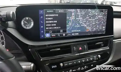 Lexus ES 2024 2.5 вариатор в Москве № 214767, миниатюра 11