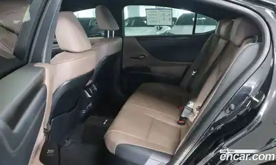 Lexus ES 2024 2.5 вариатор в Москве № 214767, миниатюра 8