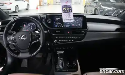 Lexus ES 2024 2.5 вариатор в Москве № 214767, миниатюра 9