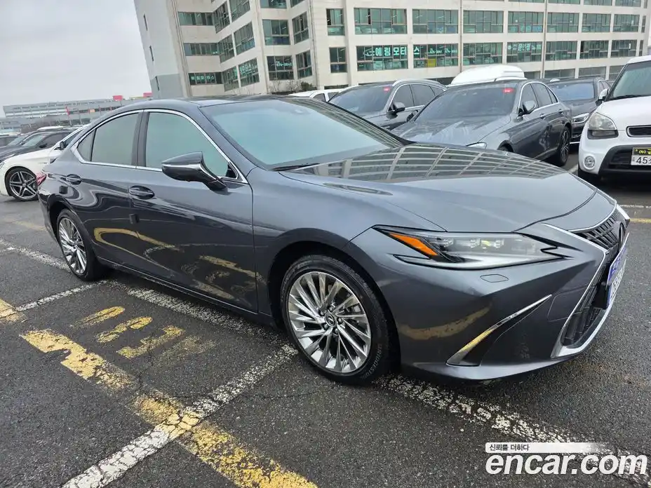 Lexus ES 2024 2.5 гидро в Москве № 214799, фото 19