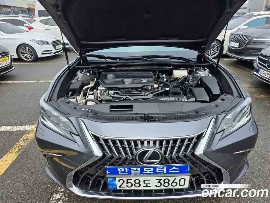 Lexus ES 2024 2.5 гидро в Москве № 214799, фото 6
