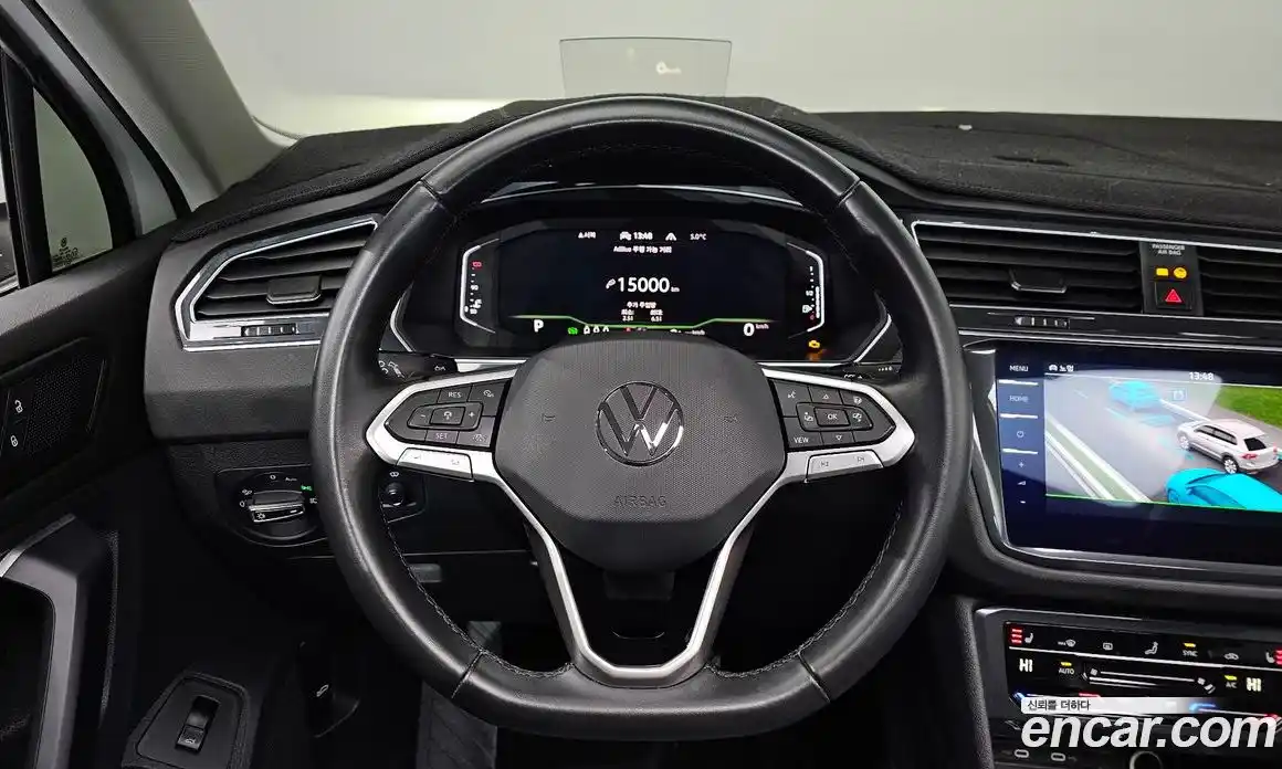 Volkswagen Tiguan 2023 2.0 гидро в Москве № 215228, фото 13