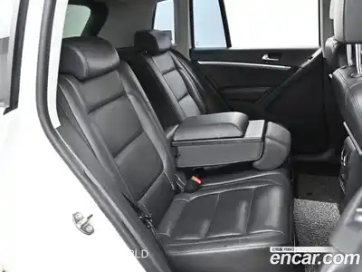 Volkswagen Tiguan 2015 2.0 гидро в Москве № 215378, миниатюра 12
