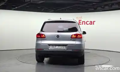Volkswagen Tiguan 2013 2.0 гидро в Москве № 227104, миниатюра 4
