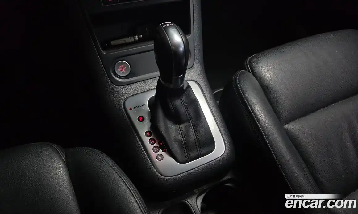 Volkswagen Tiguan 2013 2.0 гидро в Москве № 227104, фото 9