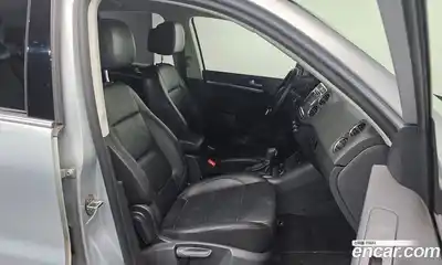Volkswagen Tiguan 2013 2.0 гидро в Москве № 227104, миниатюра 10