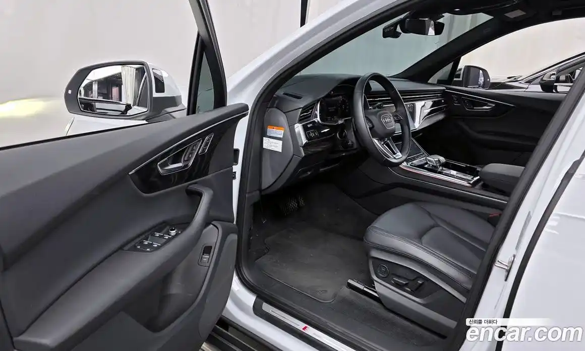 Audi Q7 2022 3.0 гидро в Москве № 229666, фото 10