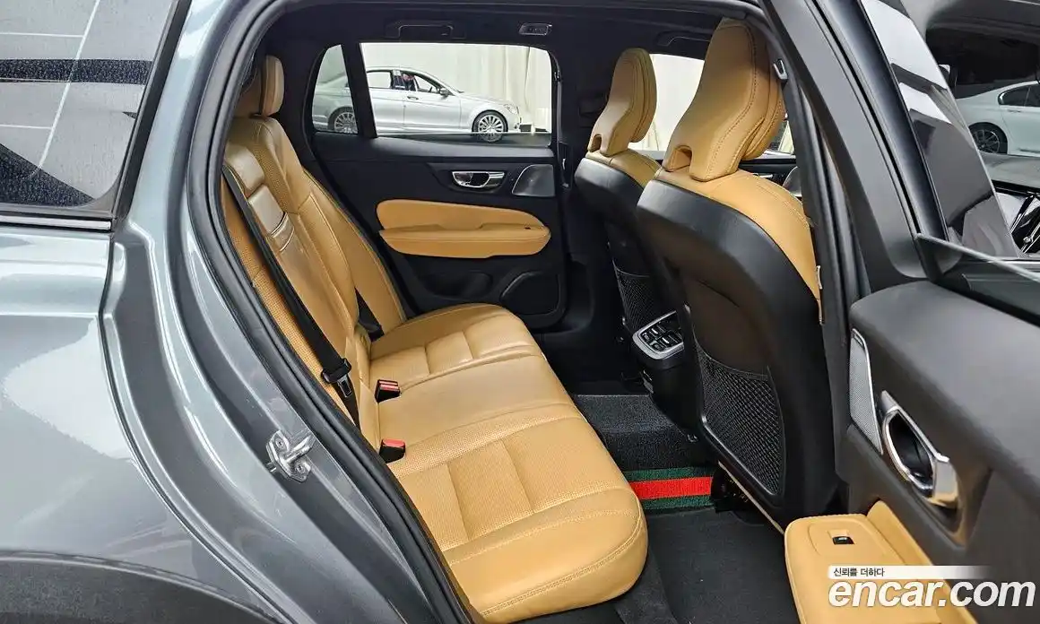 Volvo V60 2020 2.0 гидро в Москве № 230571, фото 12