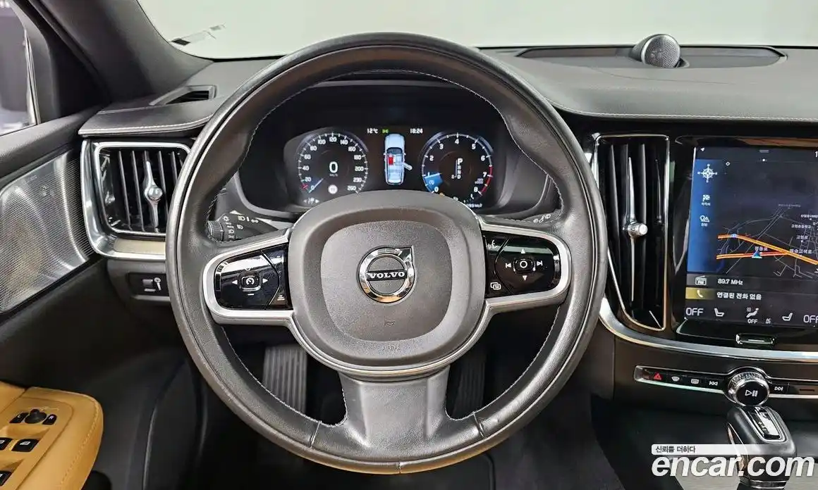 Volvo V60 2020 2.0 гидро в Москве № 230571, фото 13