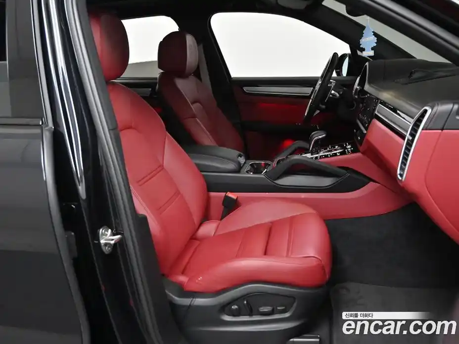 Porsche Cayenne 2022 3.0 гидро в Москве № 231098, фото 10