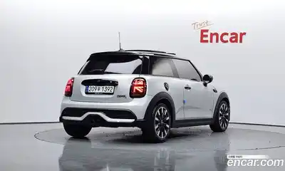 Mini Cooper 2022 2.0 гидро в Москве № 231489, миниатюра 2