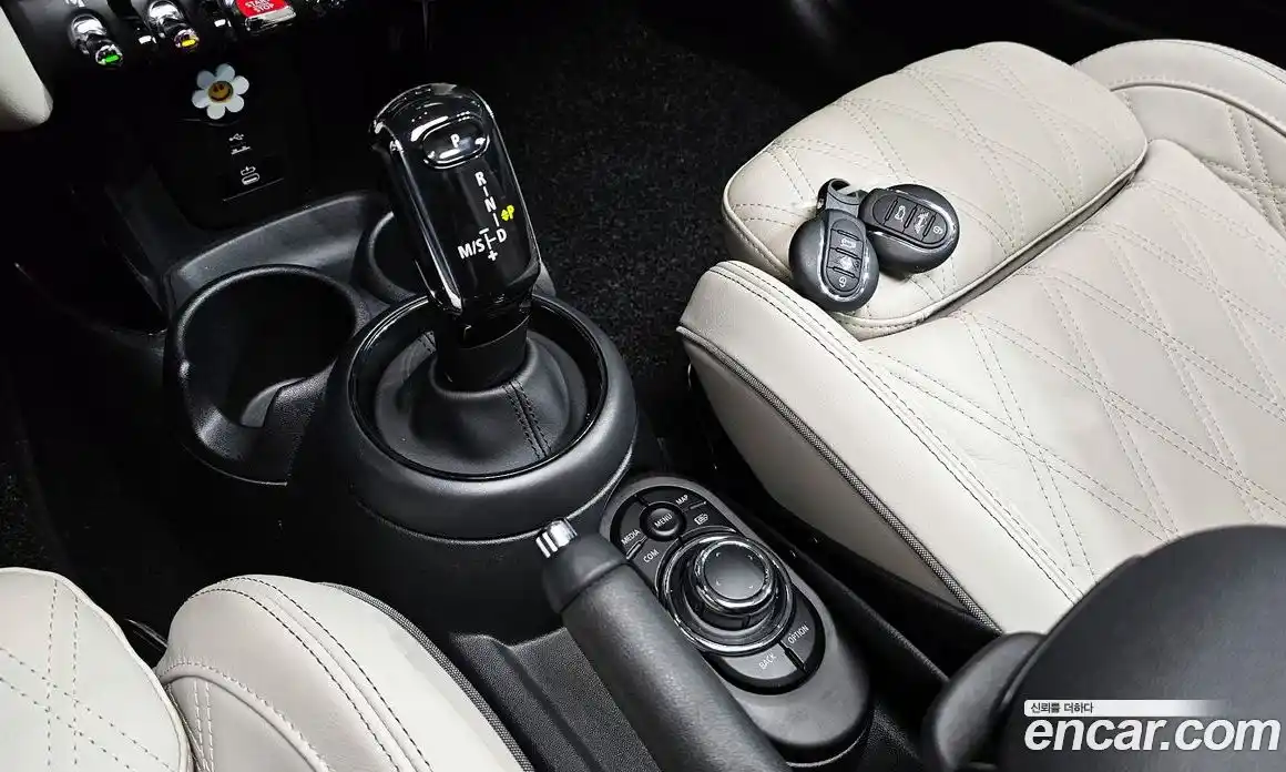 Mini Cooper 2022 2.0 гидро в Москве № 231489, фото 9