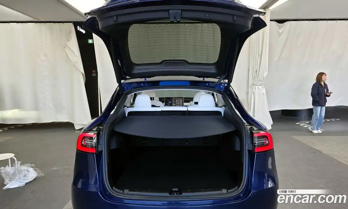 Tesla Model Y 2023 0.2 гидро в Москве № 231882, фото 20