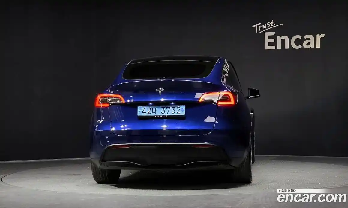 Tesla Model Y 2023 0.2 гидро в Москве № 231882, фото 4