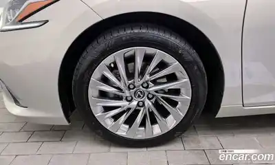 Lexus ES 2019 2.5 гидро в Москве № 232011, миниатюра 5