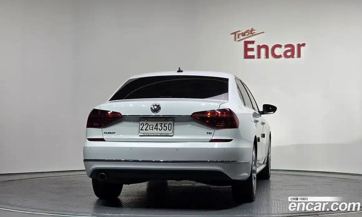 Volkswagen Passat 2018 2.0 гидро в Москве № 232250, фото 4