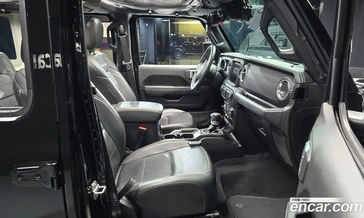 Jeep Wrangler 2022 2.0 гидро в Москве № 232283, фото 11