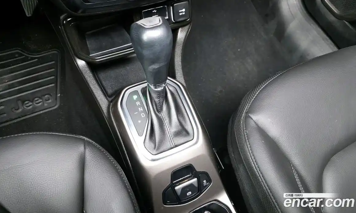 Jeep Renegade 2021 2.4 гидро в Москве № 232691, фото 9
