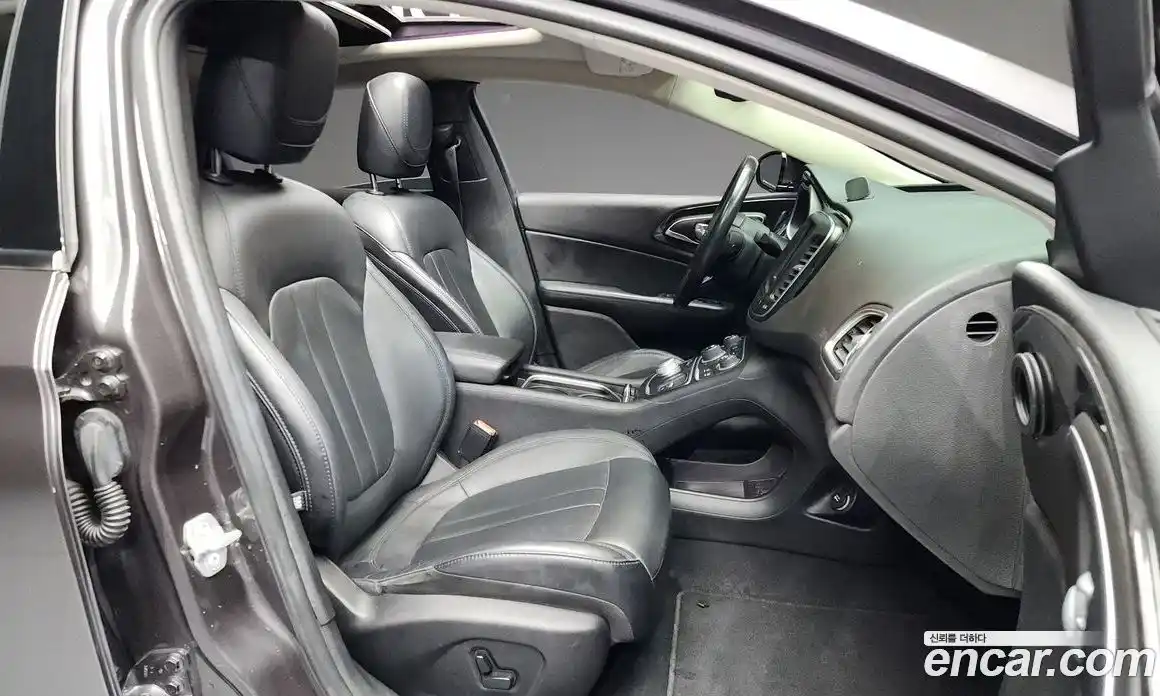 Chrysler 200 2015 2.4 гидро в Москве № 248921, фото 11