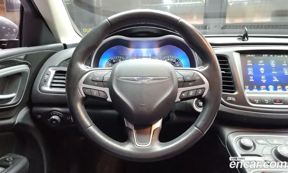 Chrysler 200 2015 2.4 гидро в Москве № 248921, фото 13