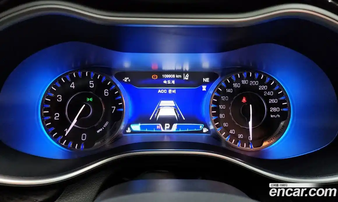Chrysler 200 2015 2.4 гидро в Москве № 248921, фото 8