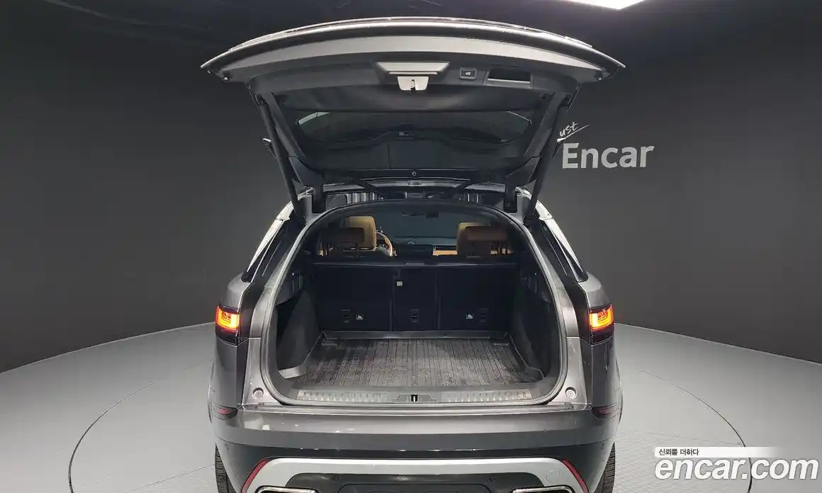 Land Rover Range-Rover Velar 2019 3.0 гидро в Москве № 252745, фото 20
