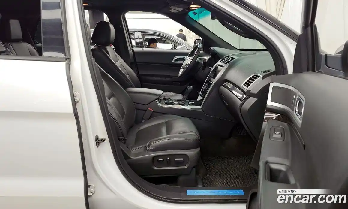 Ford Explorer 2014 3.5 гидро в Москве № 255677, фото 11