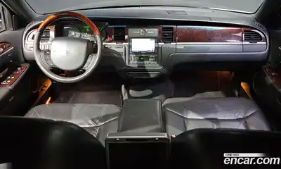 Lincoln Town Car 2007 4.6 гидро в Москве № 255845, миниатюра 7