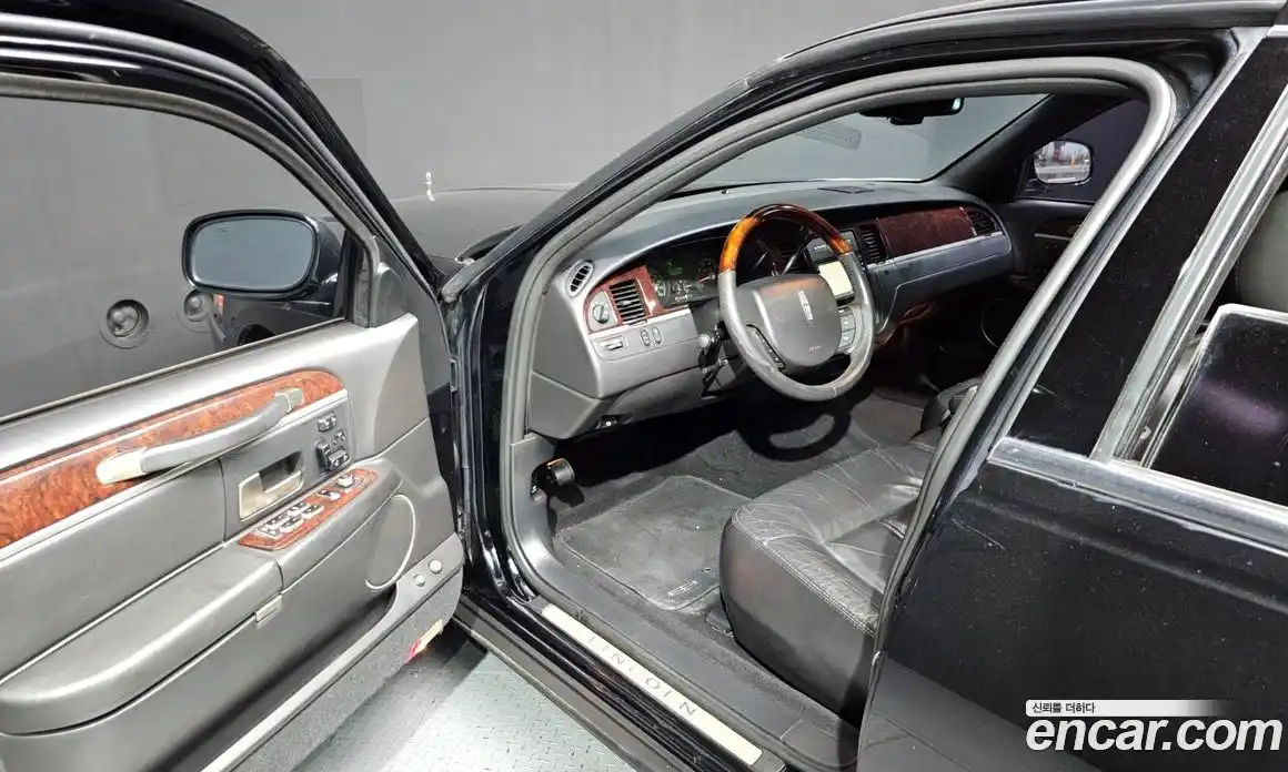 Lincoln Town Car 2007 4.6 гидро в Москве № 255845, фото 10