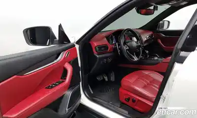 Maserati Levante 2017 3.0 гидро в Москве № 255948, миниатюра 12